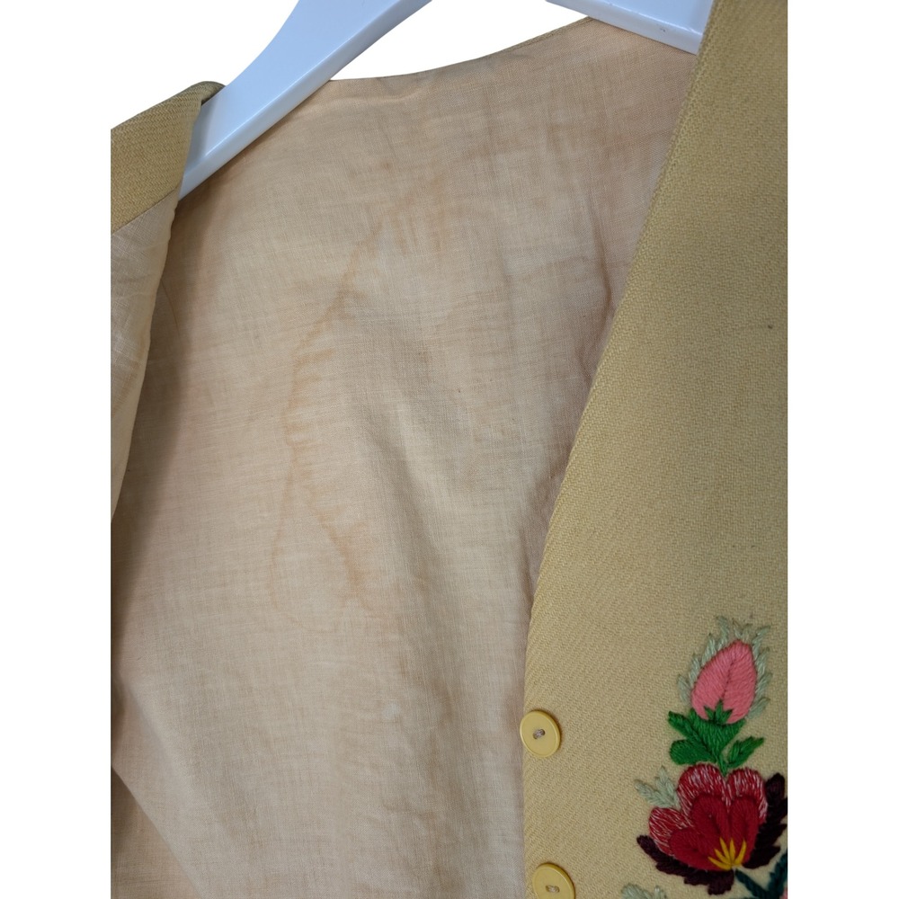 Vintage Embroidered Floral Vest Women's Yellow Button Front Adjustable Back - Picture 12 of 16
